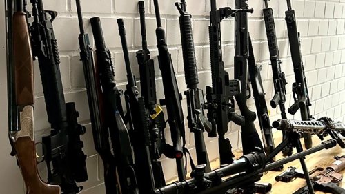 Razzia bei "Reichsbürger": Bunker und Kriegswaffen entdeckt