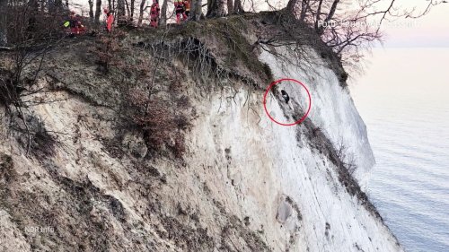 Steilküste auf Rügen: 20-Jährige löst Rettungsaktion aus