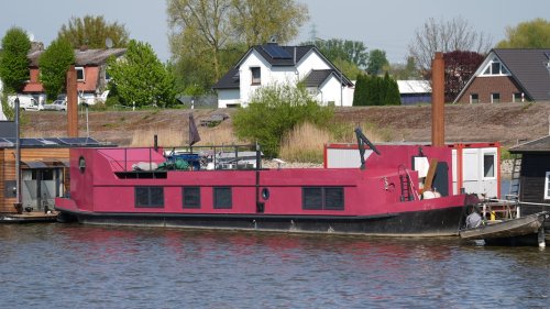 Hamburger Autorin auf Hausboot getötet: Polizei nimmt Sohn fest
