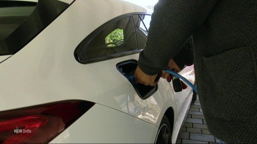Solarstrom für E-Autos: Förderprogramm nach 24 Stunden gestoppt