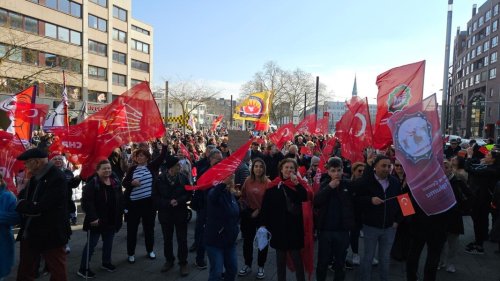 Hannover: Soli-Demo für Istanbuler Bürgermeister İmamoğlu
