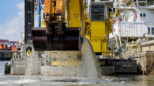Schlickproblem in der Elbe: Baggerschiffe erzielen Fortschritte