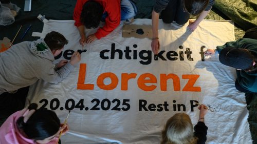 Nach tödlichen Polizeischüssen: Demonstration in Oldenburg gestartet