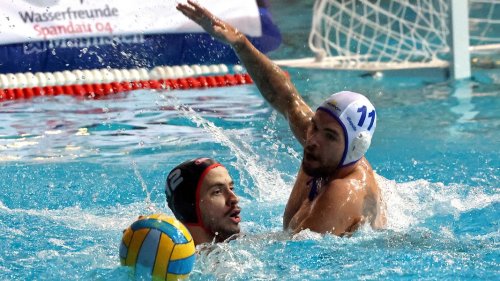 Hannovers Wasserballer feiern Pokalsieg