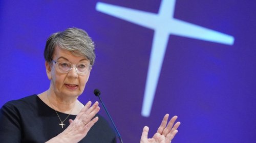 Osterbotschaft der Landesbischöfin: "Liebe ist stärker als Hass"