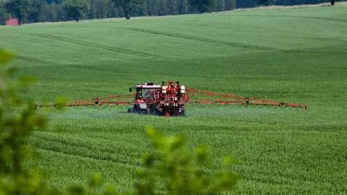 Berufserkrankung bei Landwirten: Pestizide verursachen Parkinson