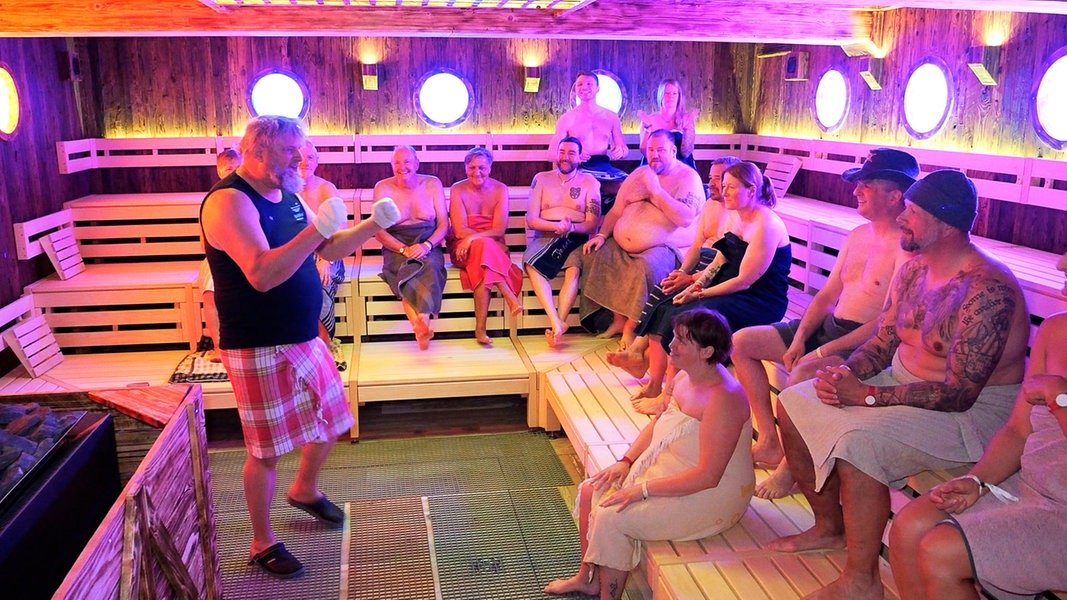 Ostfriesen brechen Weltrekord für längsten Sauna-Aufguss
