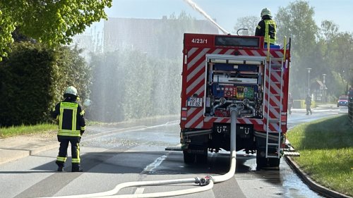 Gut 200.000 Euro Schaden: Lkw rammt Gastank in Schwanbeck