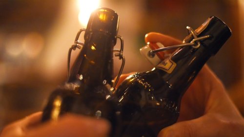 "Pint of Science" in SH: Wissen tanken beim Biertrinken