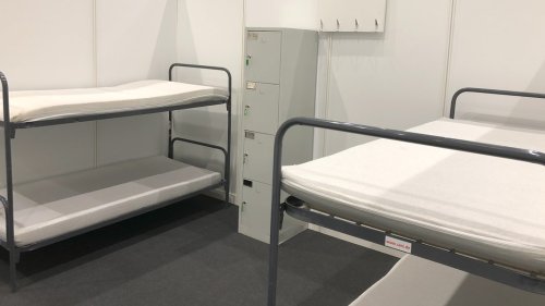 Hamburg: Geflüchtete werden wieder in Messehallen untergebracht