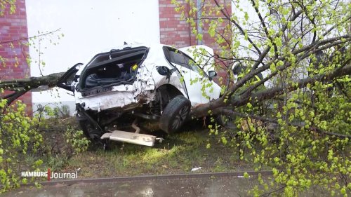 Fahrer flüchtet nach tödlichem Unfall in Bahrenfeld