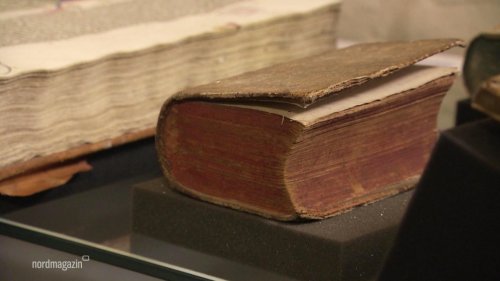 Gefunden: 400 Jahre altes Buch aus Geheimbibliothek