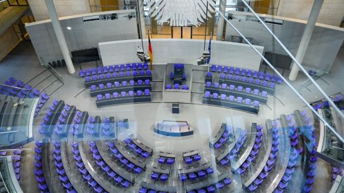 Stühlerücken im Bundestag: Arbeiten für neue Sitzordnung beginnen