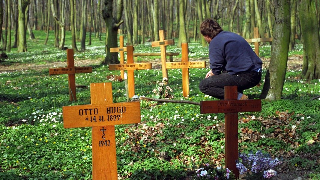 Vor 35 Jahren: Massengräber bei Neubrandenburg entdeckt