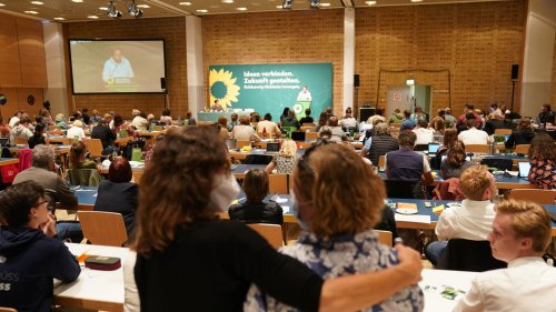 Grünen-Parteitag: Delegierte stimmen für Koalitionsvertrag mit CDU
