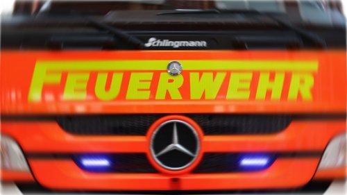 Amelinghausen: Feuer zerstört Dachstuhl von Einfamilienhaus
