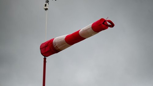 Warnung vor Sturmböen in Niedersachsen - auch Gewitter möglich