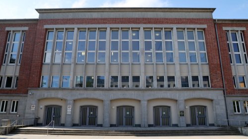 Urteil wegen Totschlags: Freiheitsstrafen für drei 20-Jährige