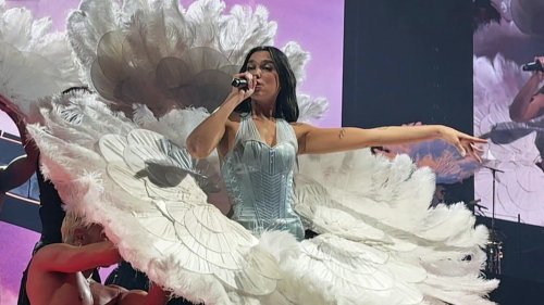 Dua Lipa verzaubert Hamburg: "Radical Optimism"-Tour begeistert