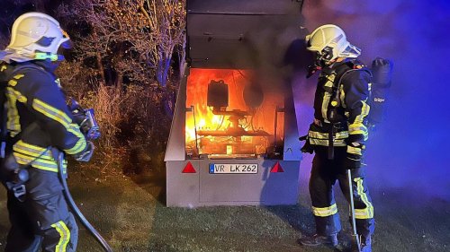 "Blitzer"-Anhänger durch Brand zerstört - 160.000 Euro Schaden