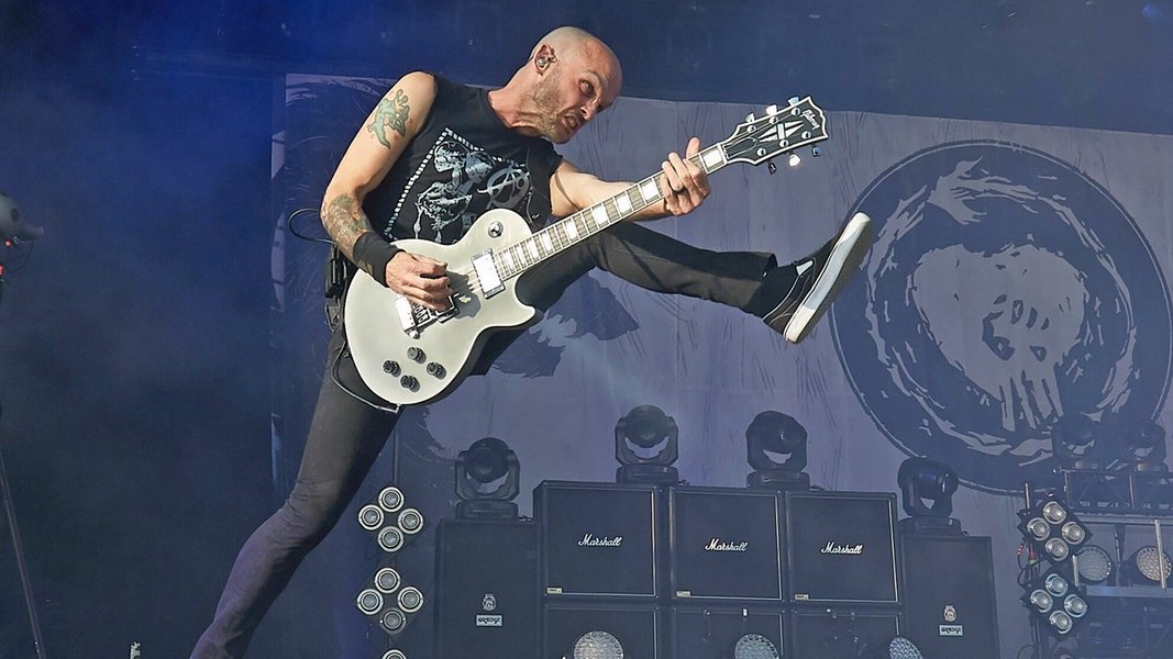 Hurricane Festival: Rise Against und Jan Böhmermann 2025 dabei