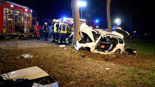 Bassum: Vier junge Männer bei Unfall lebensgefährlich verletzt