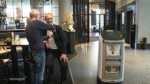 Hotel in Rostock setzt auf Service-Roboter als Butler