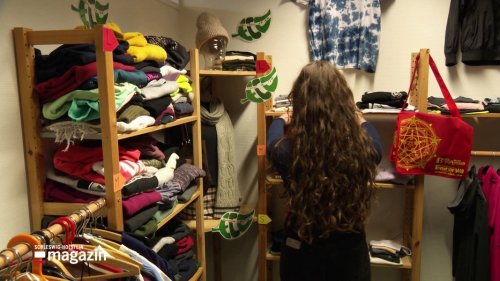 Schule mit Second-Hand-Shop: Nachhaltiges Projekt aus Neumünster