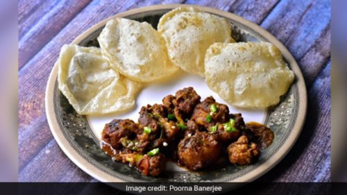 Phulkopi Aloor Roast: This Bengali-Style Pan-Roasted Cauliflower And Potato Recipe Tugs At Heartstrings