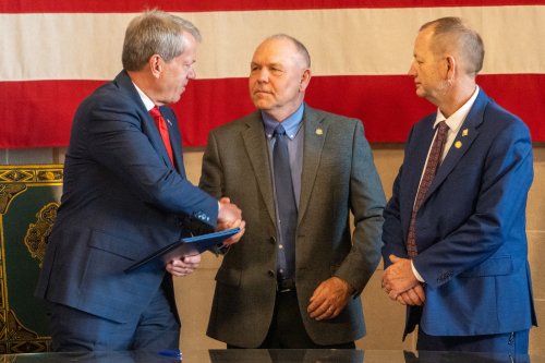Lawmakers unveil Nebraska’s ‘One Big Beautiful Bill’ aimed at property tax relief • Nebraska Examiner