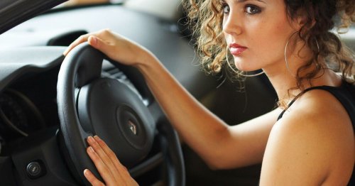 Conduire est plus dangereux pour les femmes, voici pourquoi