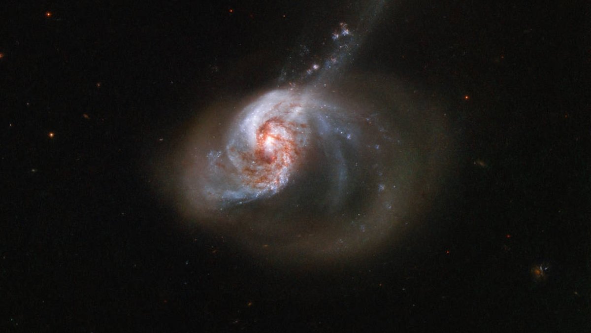 Hubble Images 'Stellar Wildfire' Inside of Galaxy Collision