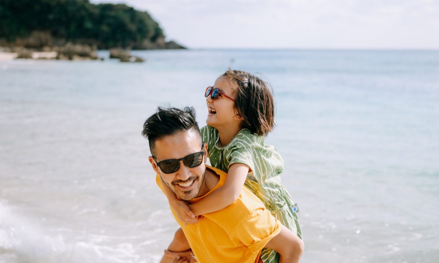How to Avoid Summer Travel Chaos (And Secrets to an Enjoyable Vacation) - cover