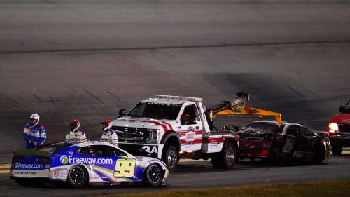 Brad Keselowski Reacts To Multi-Car Wreck In Daytona 500