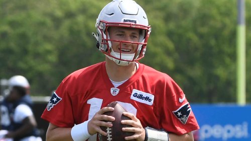 Patriots' Mac Jones Follows In Tom Brady's Footsteps With Offseason Workout