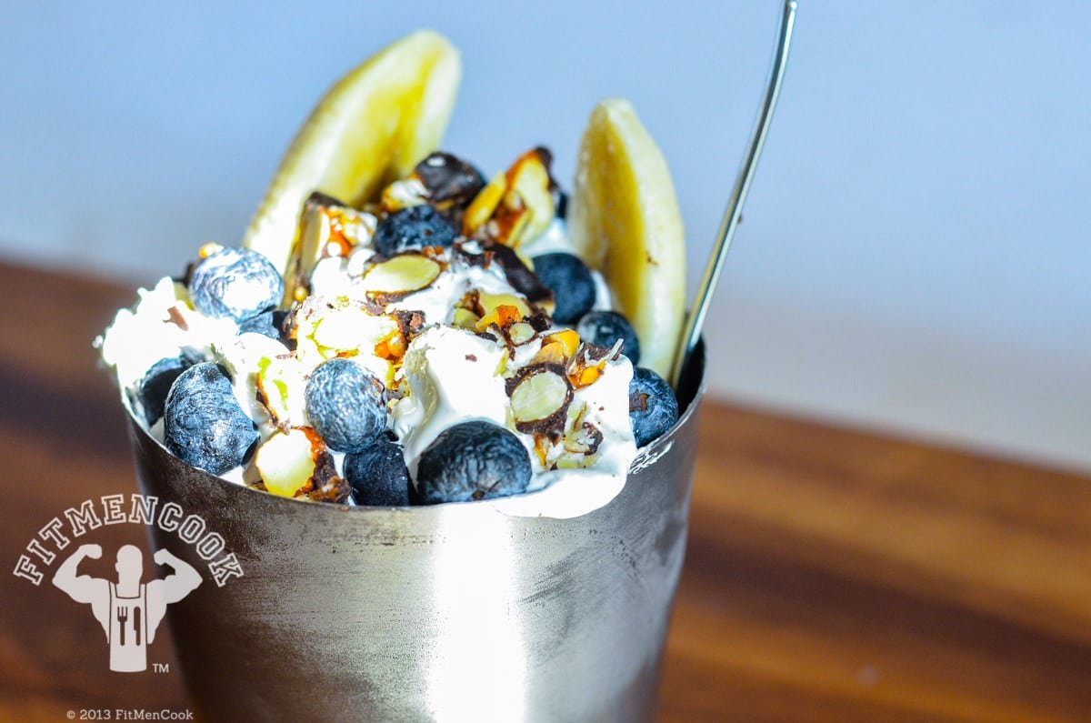 Greek Yogurt Banana Split with KIND Bar Recipe - FMC