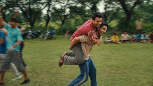 Homebound: Ein bewegendes Drama über Fremdenfeindlichkeit und systematische Unterdrückung - Cannes-Kritik