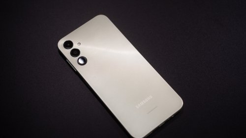 Samsung Galaxy: Das passiert, wenn ihr auf eurem Handy *#06# eingebt