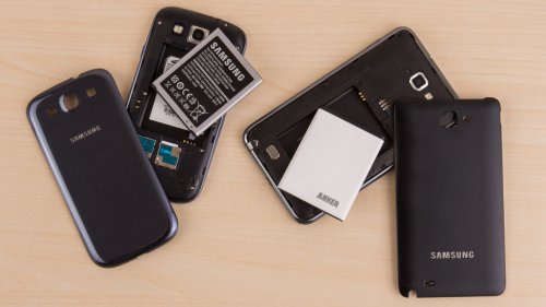 Smartphones mit Wechselakku: Diese 5 Handys bieten eine austauschbare Batterie