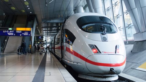 Angebot der Bahn: Mit Deutschlandticket gibt es die Bahncard günstiger