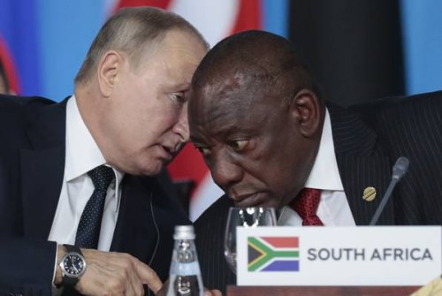 Ukraine-Krieg: Südafrika sichert Putin Straffreiheit zu
