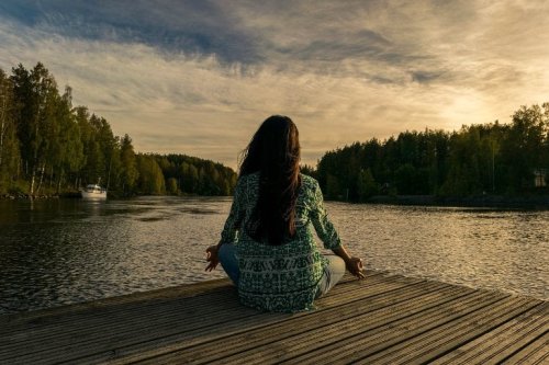 A Class of Meditative Practices That Produces Different Effects From Mindfulness-Related Meditation - Neuroscience News
