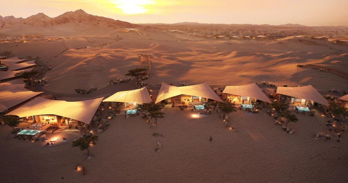 Foster + Partners' hardy luxury villas rise in the Arabian dunes