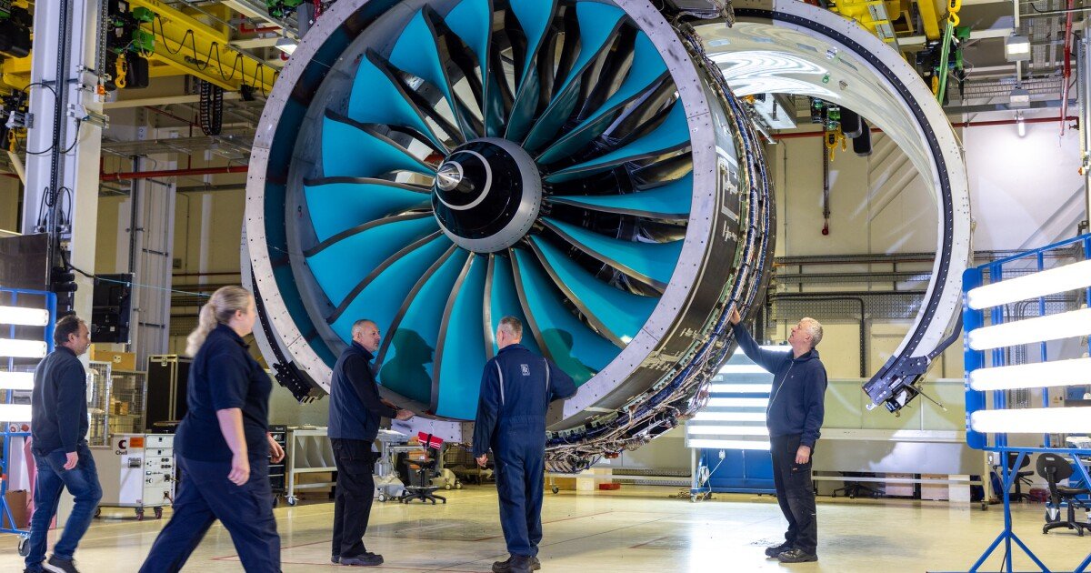 World's largest and most efficient aircraft engine aces first tests