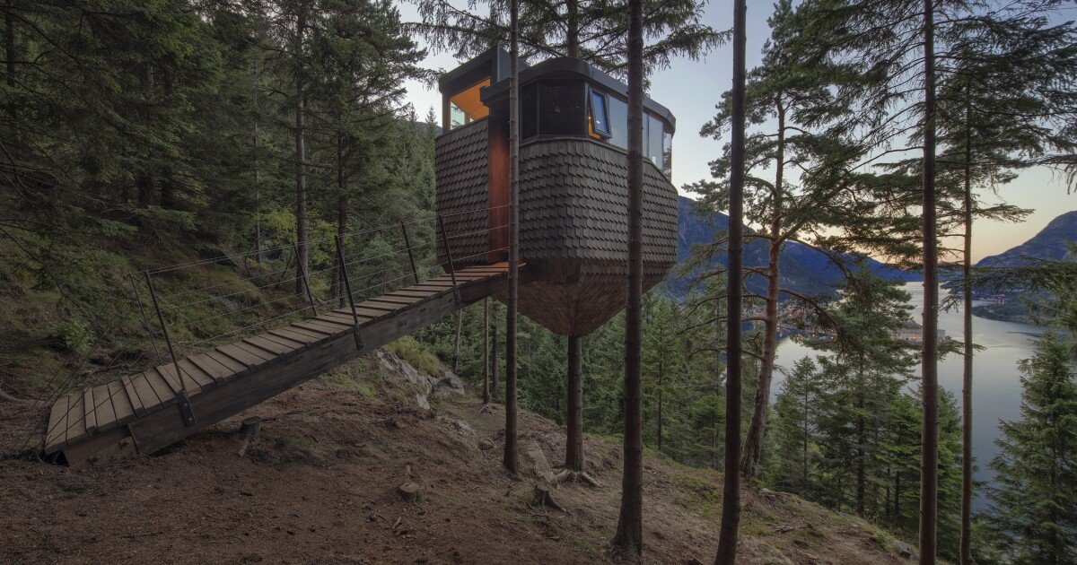 Tree-hugging luxury hideaway overlooks breathtaking Norwegian fjord