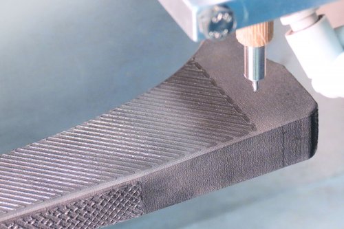 Mussel-inspired adhesive builds a bond between implants and bones
