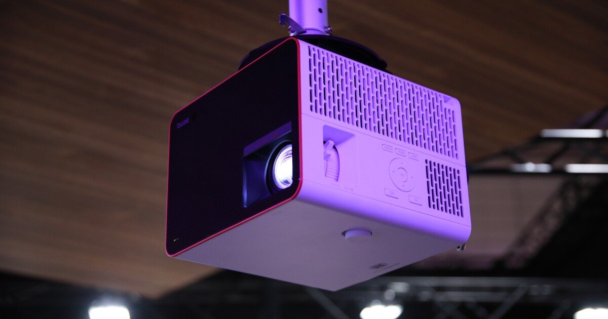 BenQ 4LED projector immerses players in low-lag big-screen gaming