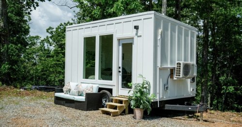 Beautifully basic tiny house is about as affordable as it gets