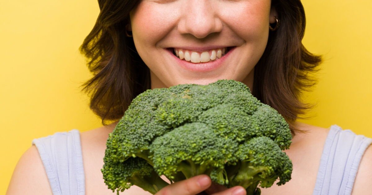 Broccoli for women, beans for men? Study reveals sex split over healthy diets