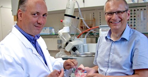 Hydrogel designed to remove every bit of those "blasted" kidney stones